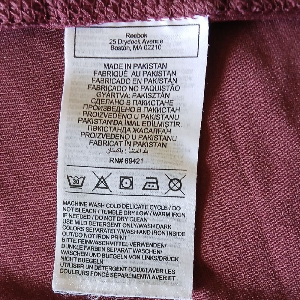 Reebok Red Short‎ Sleeve Tee - Picture 5 of 5